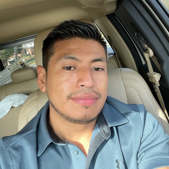 Meet your Posher, Jorge - Picture 2 of 2